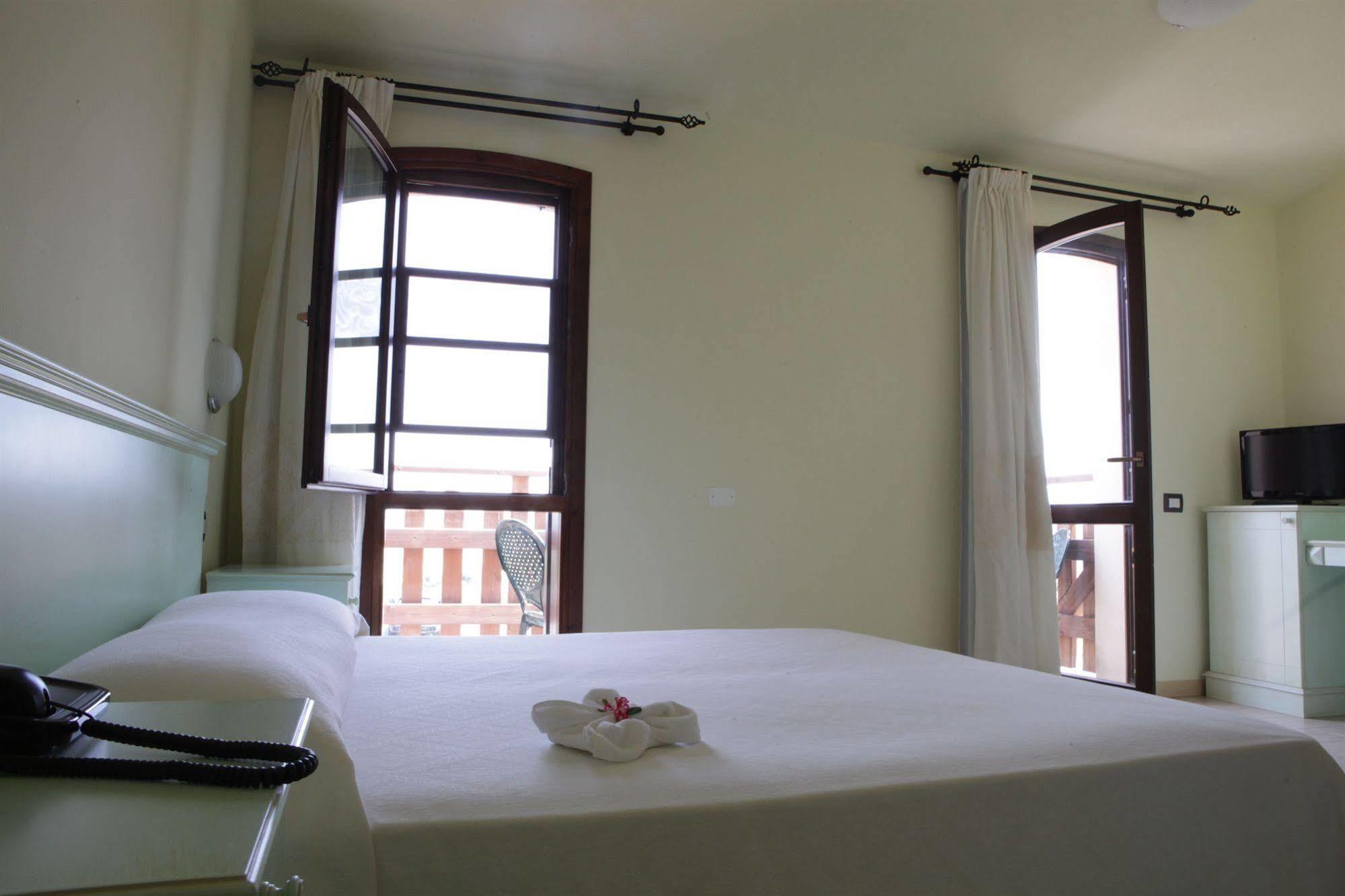 Torre Hotel - Adults Only Torre dei Corsari Exteriör bild
